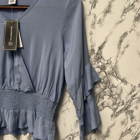 Just Polly Women’s Smocked Waist Blue Ruffled V-Neck Top Size S - Picture 7 of 9